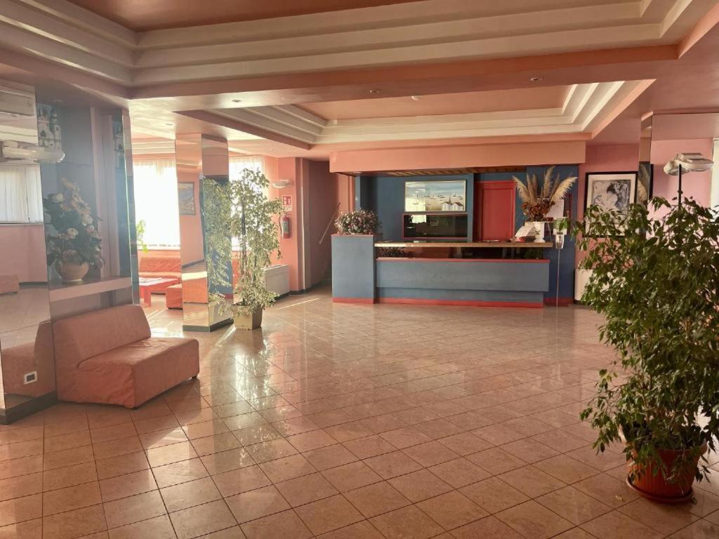 Hotel & Residence Stella Maris Пиетра Лигуре Екстериор снимка
